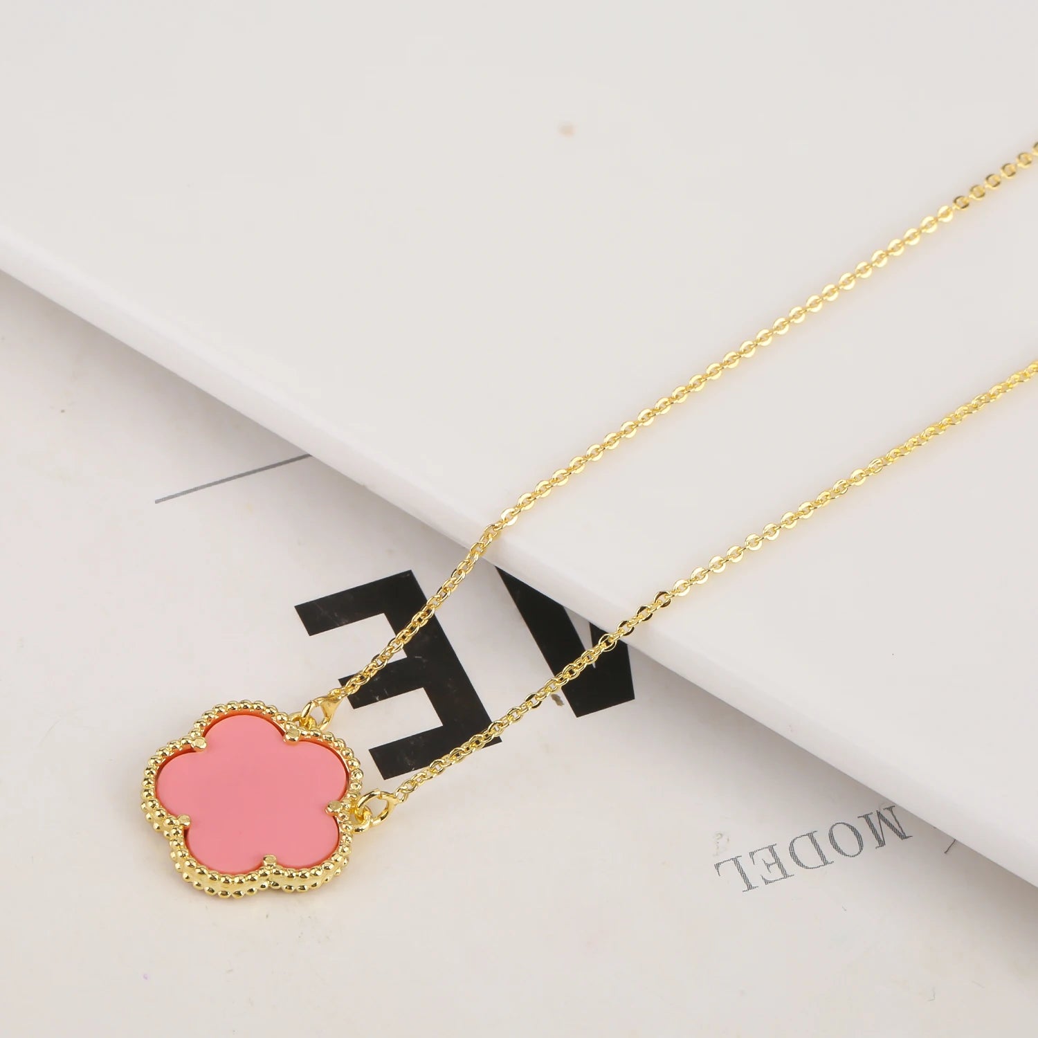 Sb0861973655b4f5a894e6e9a368f842aw